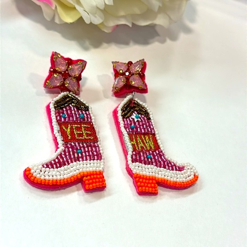 Pink and orange Beaded cowgirl boots earrings! - Picture 2 of 4
